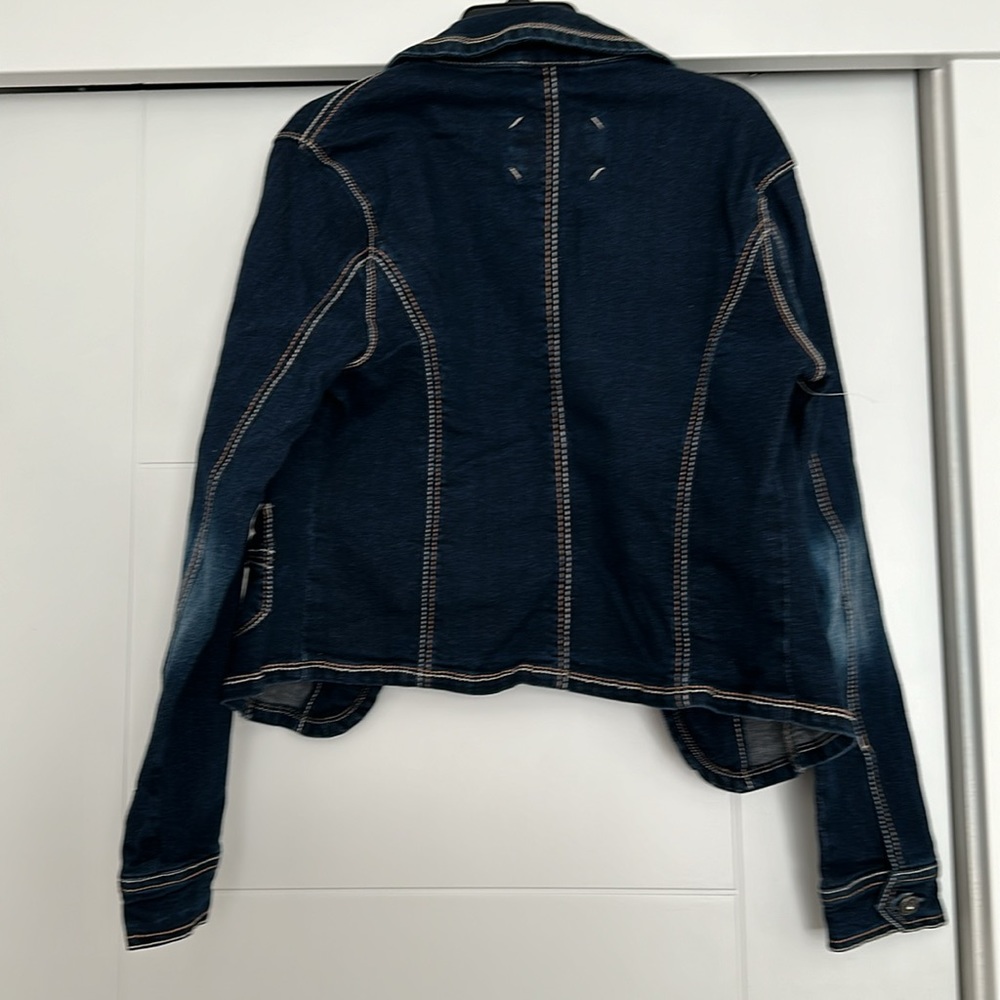 ARIYA Denim Jacket - Picture 4 of 4